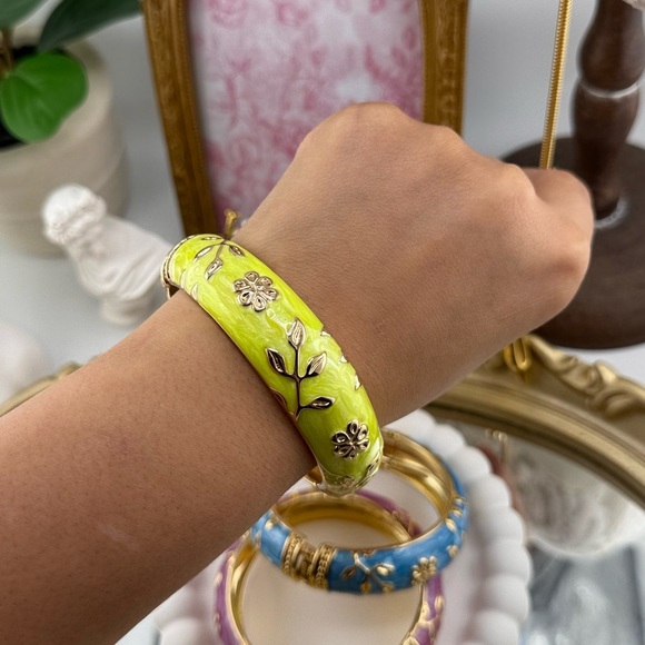 Green Floral Hand Painted Enamel Bangle - Picture 13 of 13